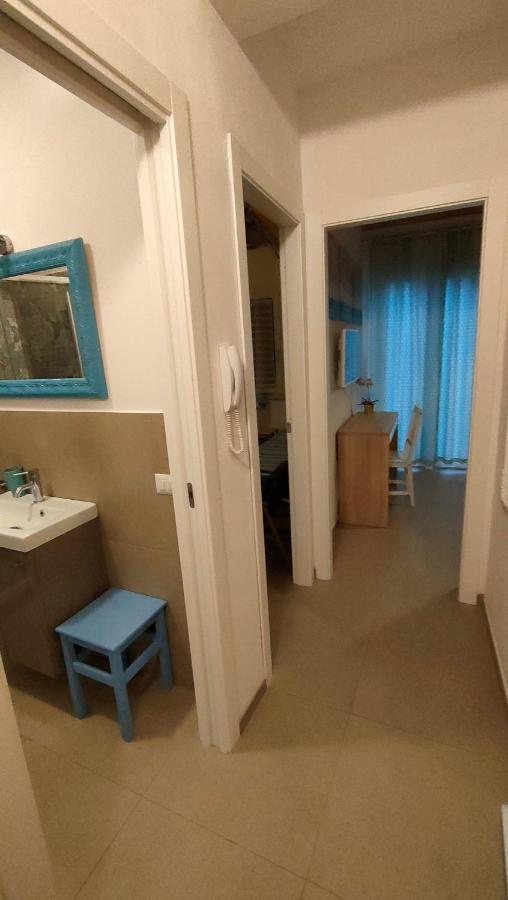Casa Vacanze Gloria カステッランマーレ・デル・ゴルフォ エクステリア 写真