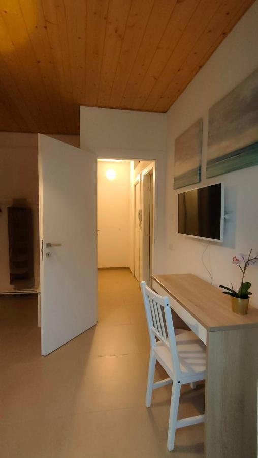 Casa Vacanze Gloria カステッランマーレ・デル・ゴルフォ エクステリア 写真