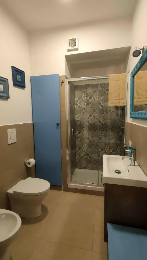 Casa Vacanze Gloria カステッランマーレ・デル・ゴルフォ エクステリア 写真