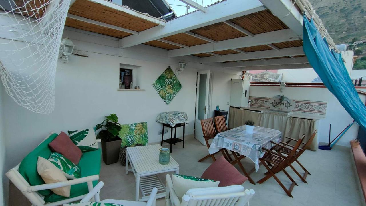 Casa Vacanze Gloria カステッランマーレ・デル・ゴルフォ エクステリア 写真